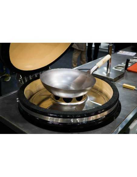 support en acier inoxydable pour wok dans un kamado